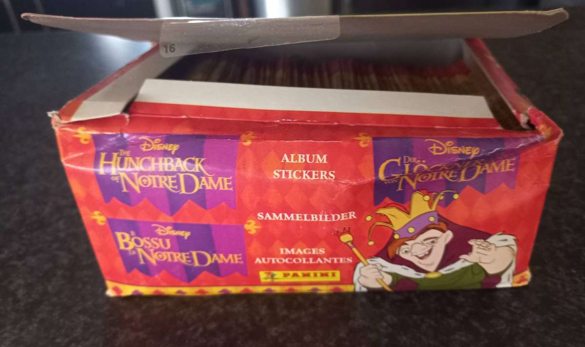 DISNEY THE HUNCHBACK OF NORTRE DAME TRADING CARDS