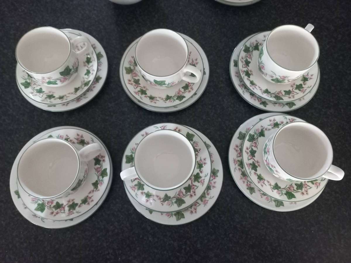 ROYAL DOULTON EXPRESSIONS TEA SET - 1991