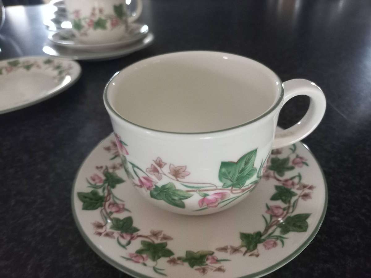 ROYAL DOULTON EXPRESSIONS TEA SET - 1991