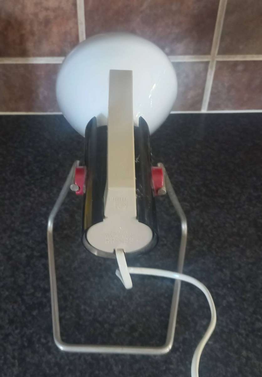 VINTAGE PHILLIPS UV LAMP IN GOOD WORKING ORDER