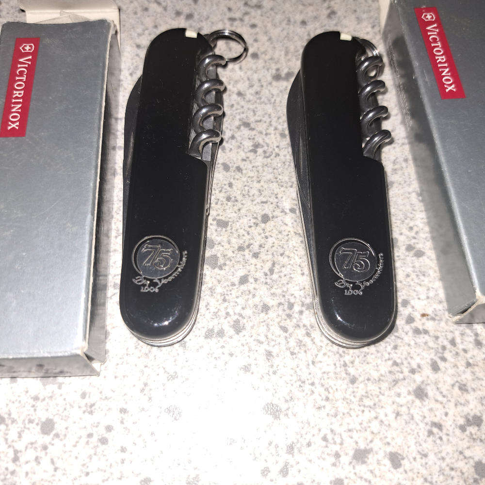 Set of Victorinox pocket knives