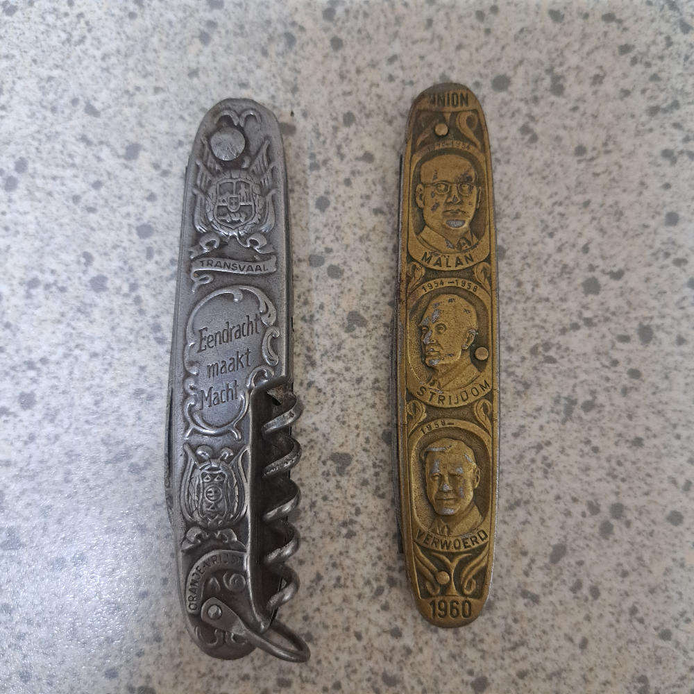 2 x Old pocket knives