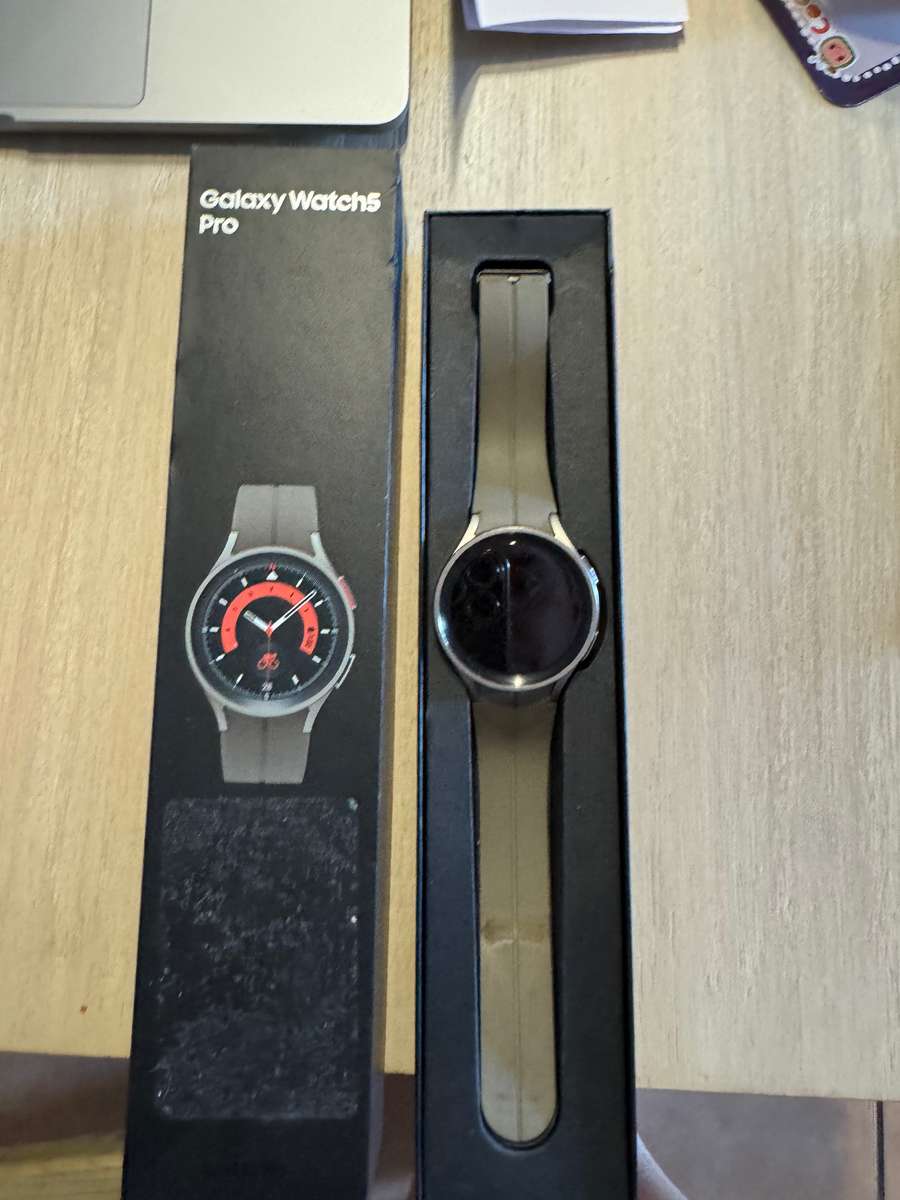 Samsung Galaxy Watch 5 Pro | 45mm | Bluetooth + LTE | Titanium Gray | R30 Delivery