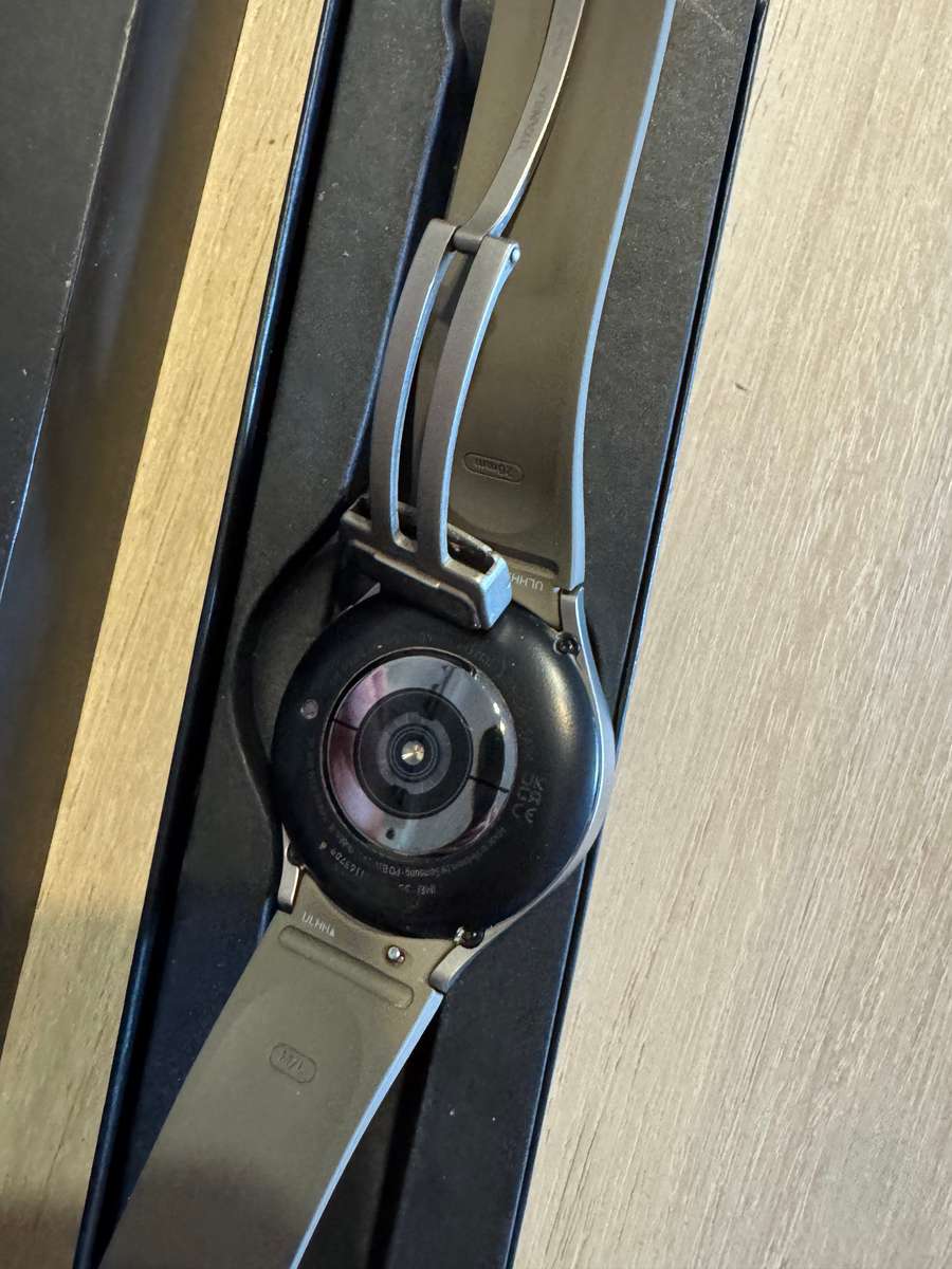 Samsung Galaxy Watch 5 Pro | 45mm | Bluetooth + LTE | Titanium Gray | R30 Delivery