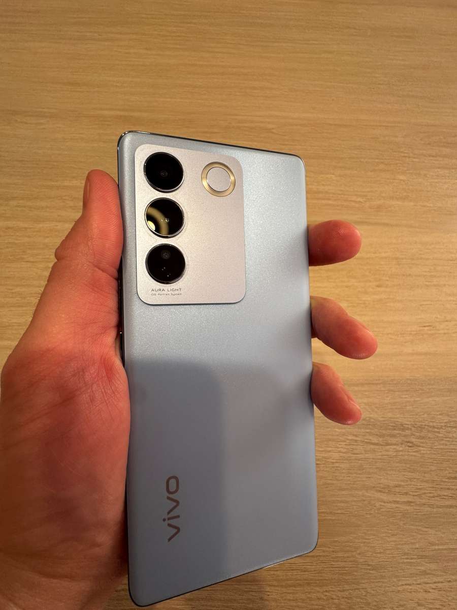 Vivo V27 5G Smartphone | Magic Blue | 128GB