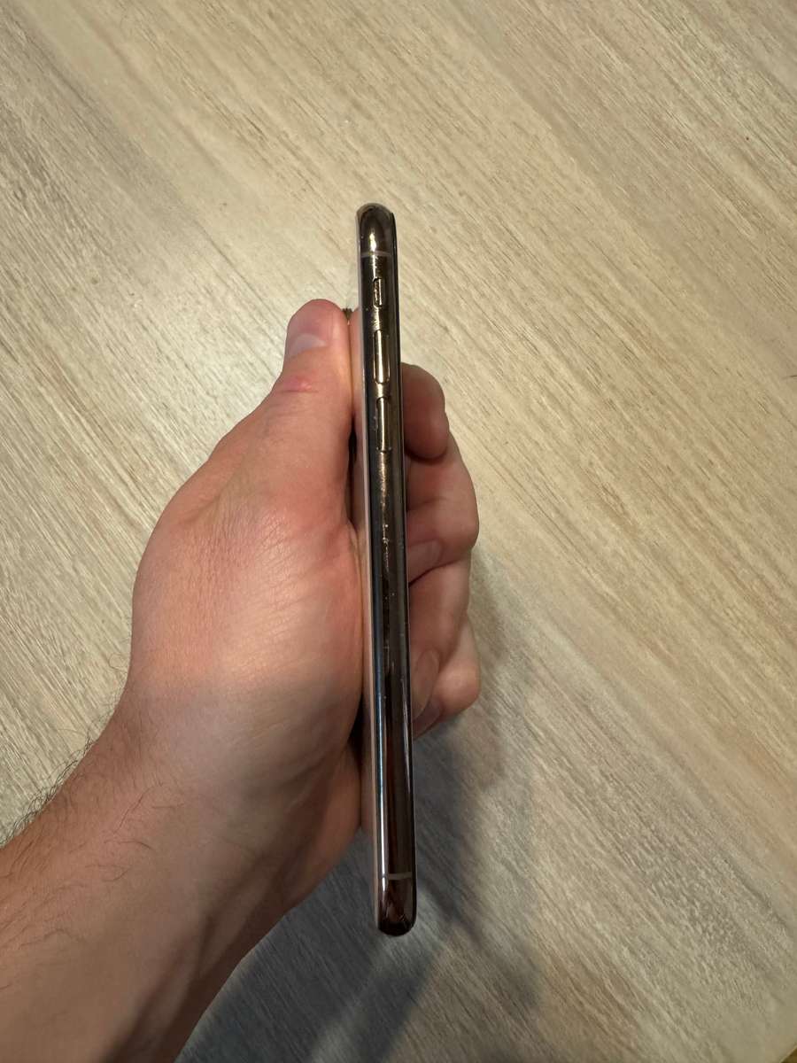 Apple iPhone XS 64GB - Gold