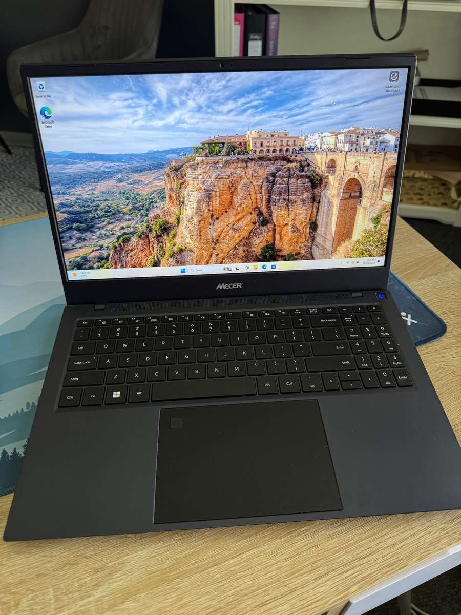 Mecer Q22M Laptop | Core i7-1255U | 15.6" FHD | 8GB | 512GB NVMe