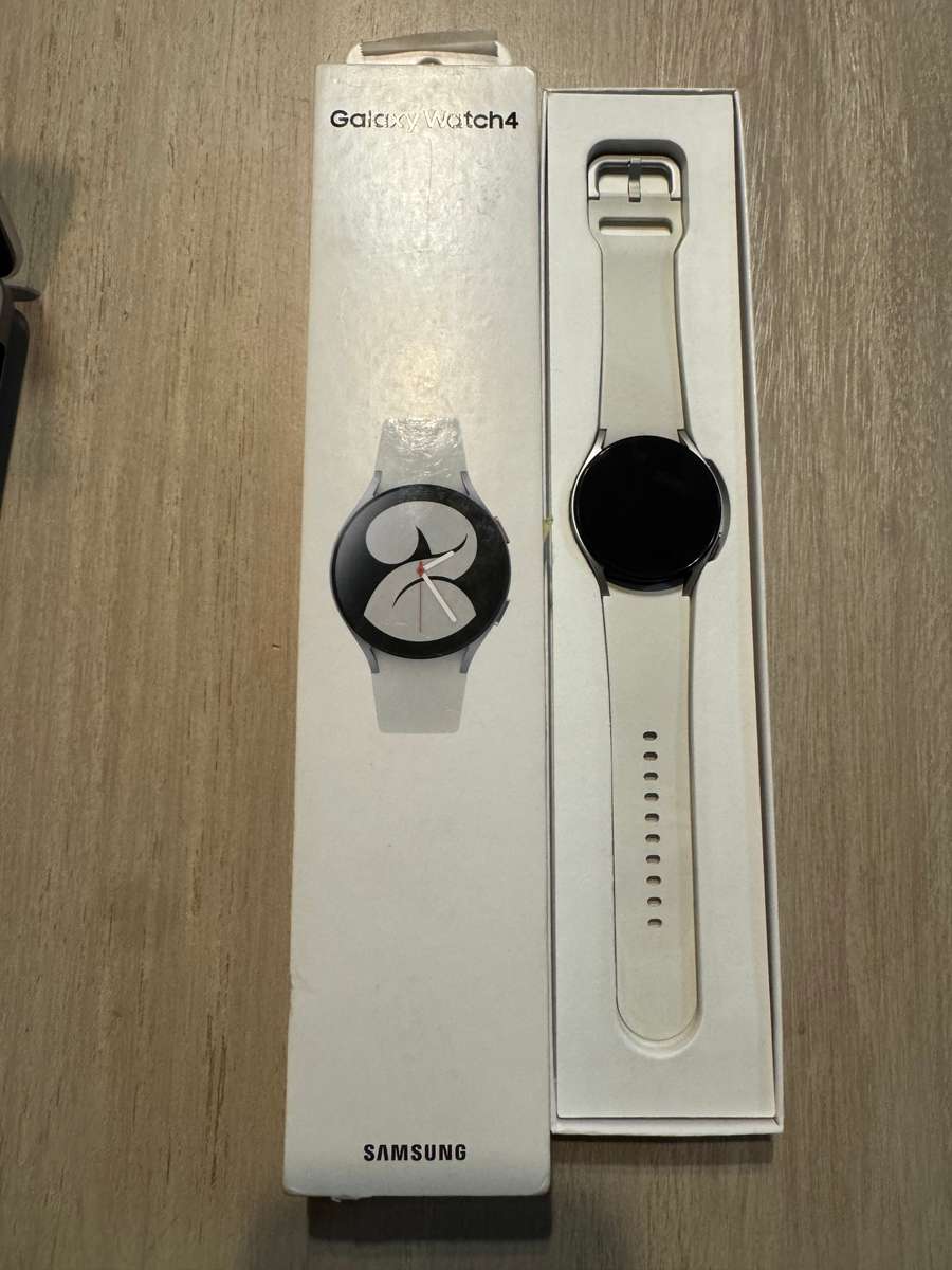 Samsung Galaxy Watch 4 | 40mm | GPS + LTE | Silver