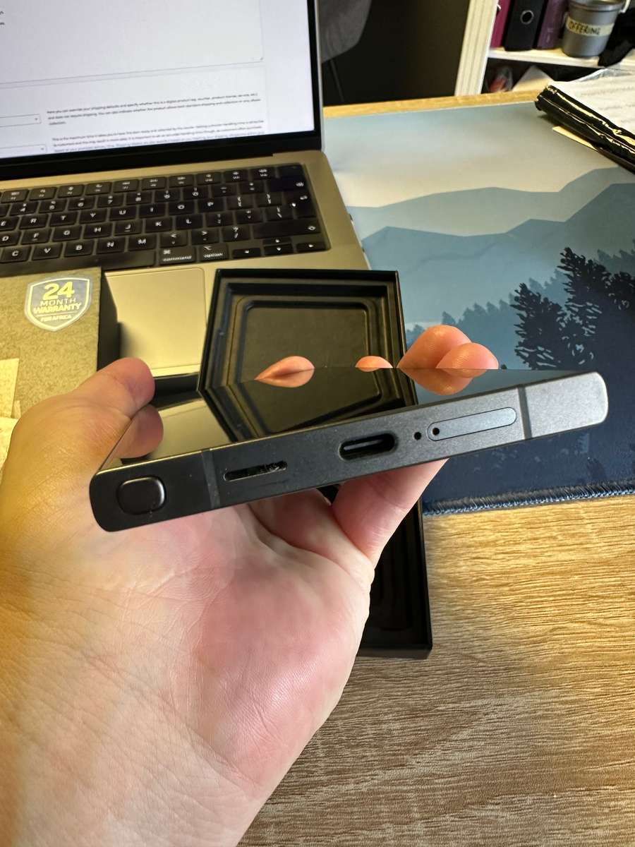 Samsung Galaxy S24 Ultra | 256GB | Titanium Black | 24 Month Warranty