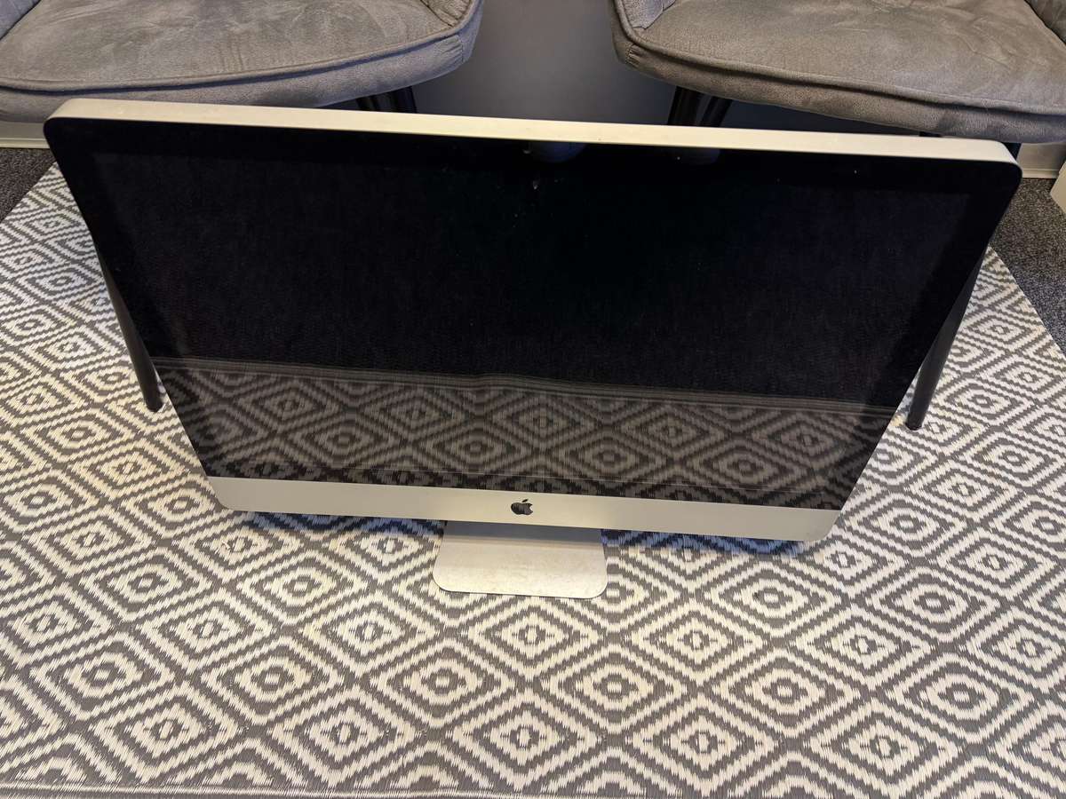 Mid 2011 Apple iMac 27 Inch | for parts