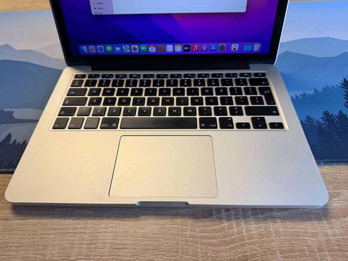 Apple Macbook Pro 13-Inch Retina | Core i5 | 128GB SSD | 8GB RAM