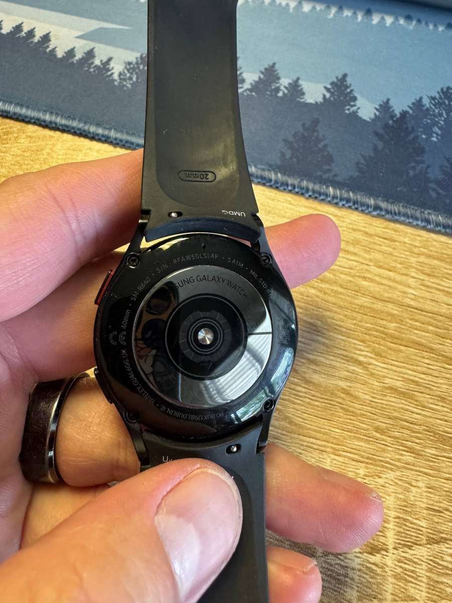 Samsung Galaxy Watch 4 | 40mm | GPS + Bluetooth | Black