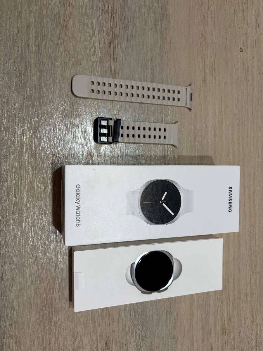 Samsung Galaxy Watch 8 44mm LTE White Smart Watch
