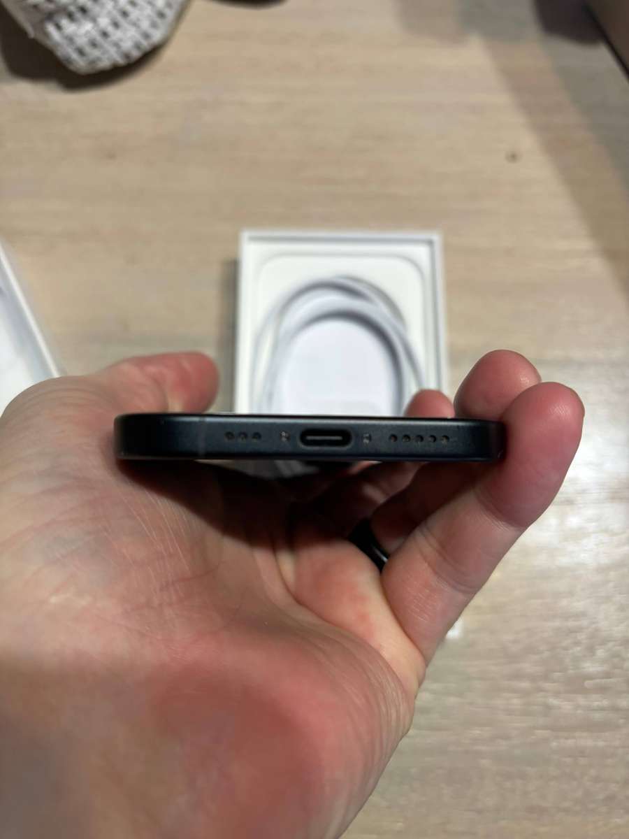 Apple iPhone 16 128GB Black Smartphone