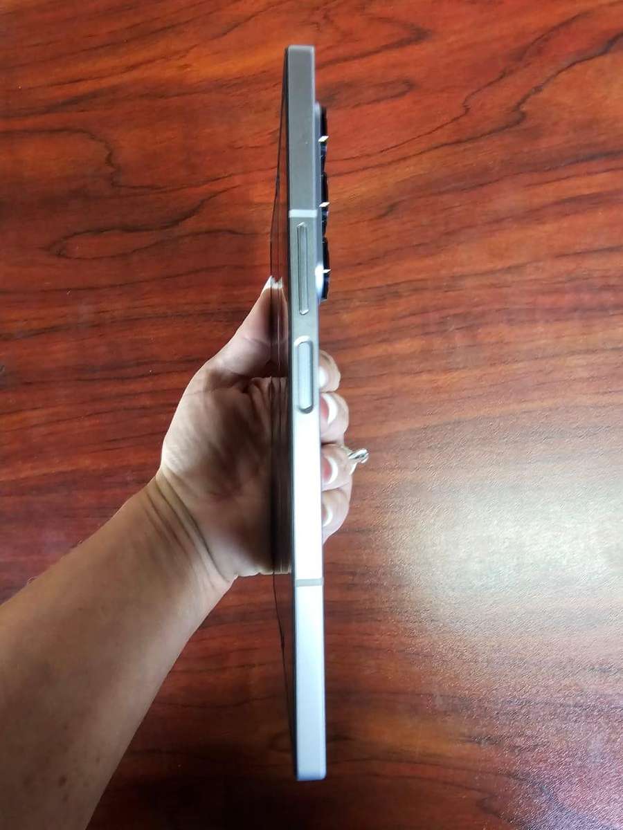 Samsung Z Fold 6 5G | Dual-Sim | 512GB | Silver Shadow | R2999 worth of extra's