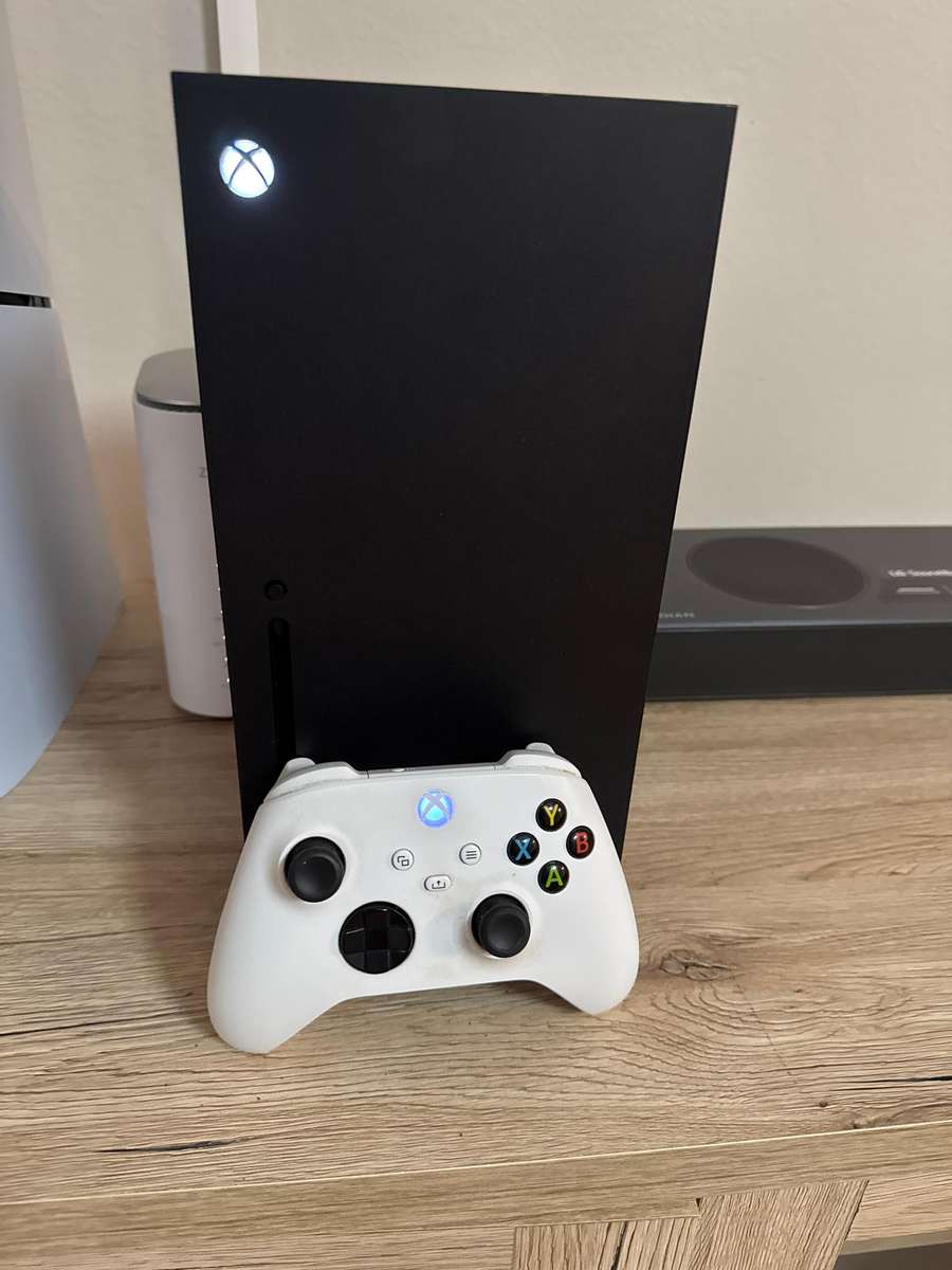 Microsoft Xbox Series X | 1TB | 1x Controller