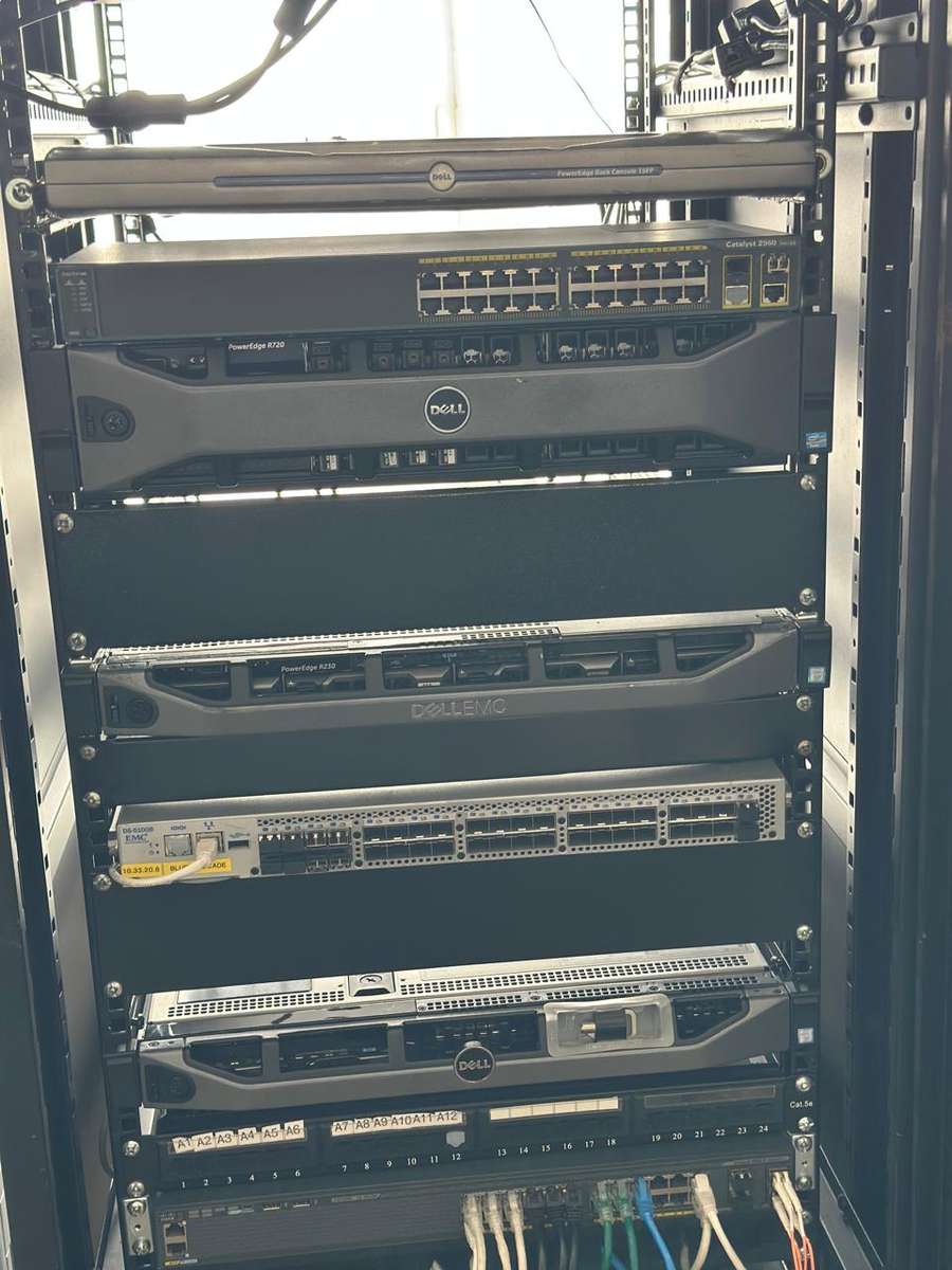 Cisco 2960 Catalyst Switch WS-C2960-24TC-L