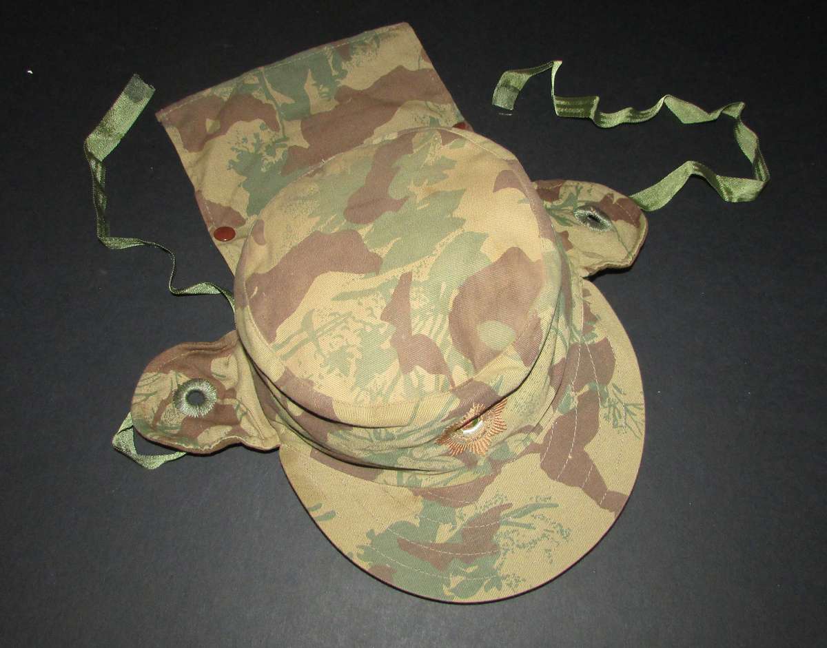 SAP Period Camo Flap Cap with Badge and Day-Glo ( Top Condition )