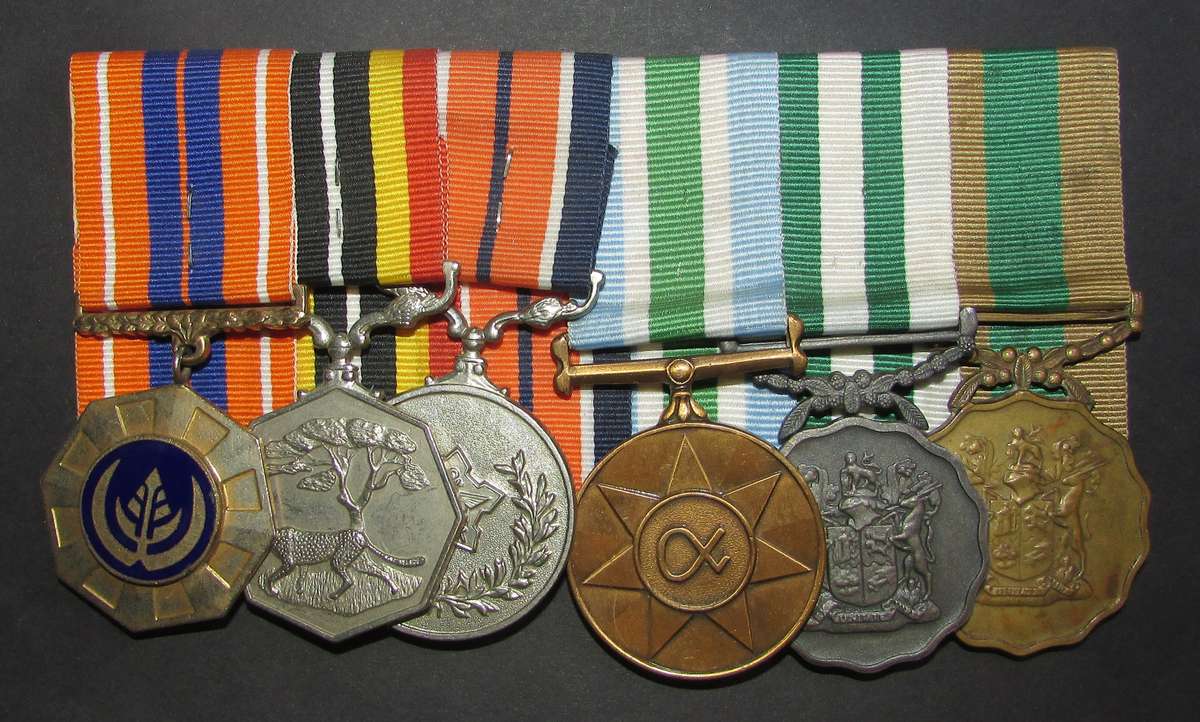 SADF - Court Mounted 20 Year Service Set ( Pro Patria Number 3566 )