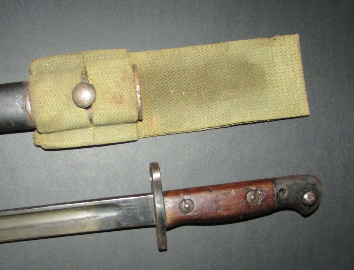 Complete British Pattern 1907 Bayonet with Scabbard and Frog