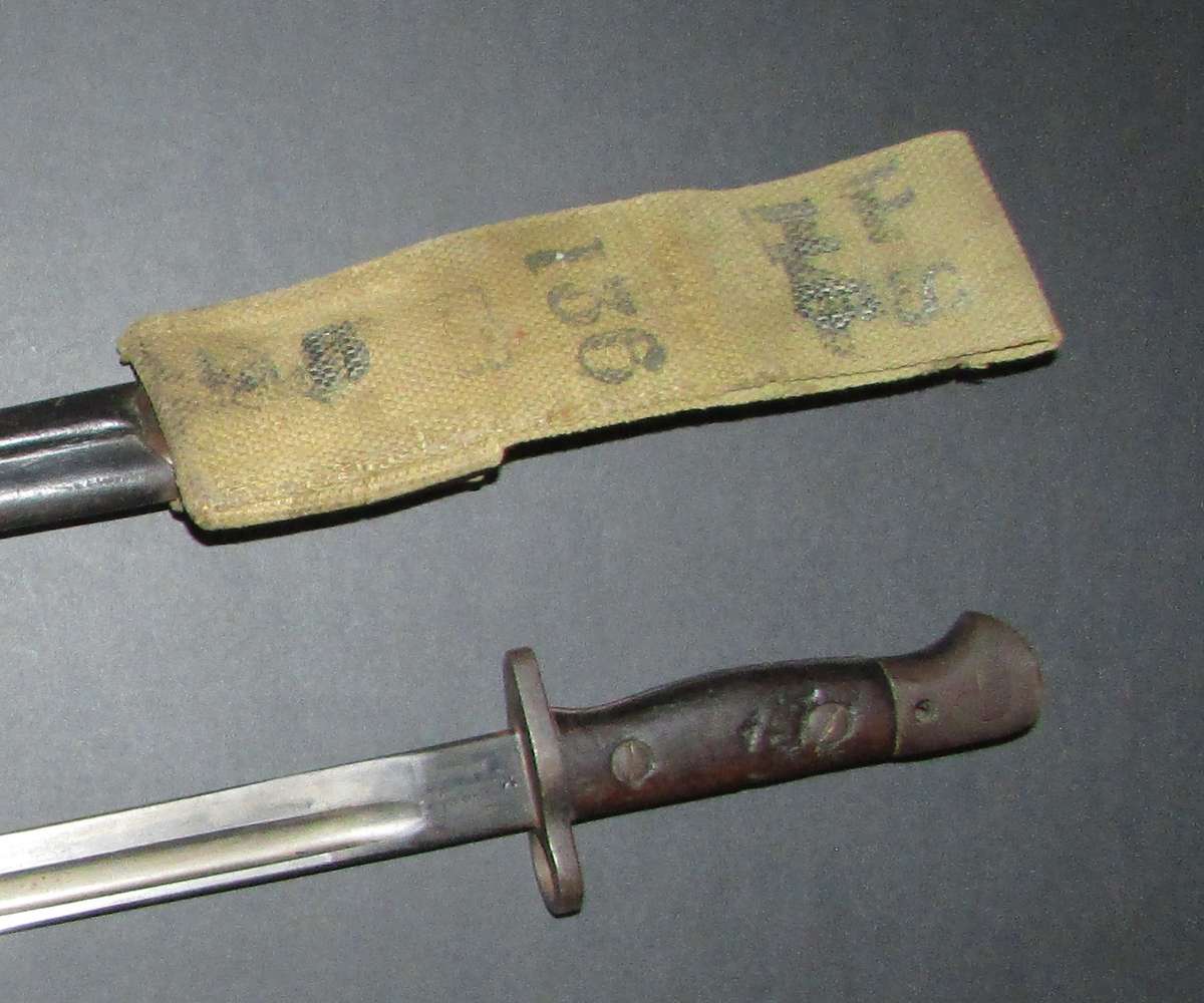 Complete British Pattern 1907 Bayonet with Scabbard and Frog