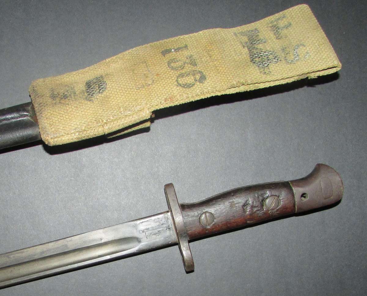 Complete British Pattern 1907 Bayonet with Scabbard and Frog