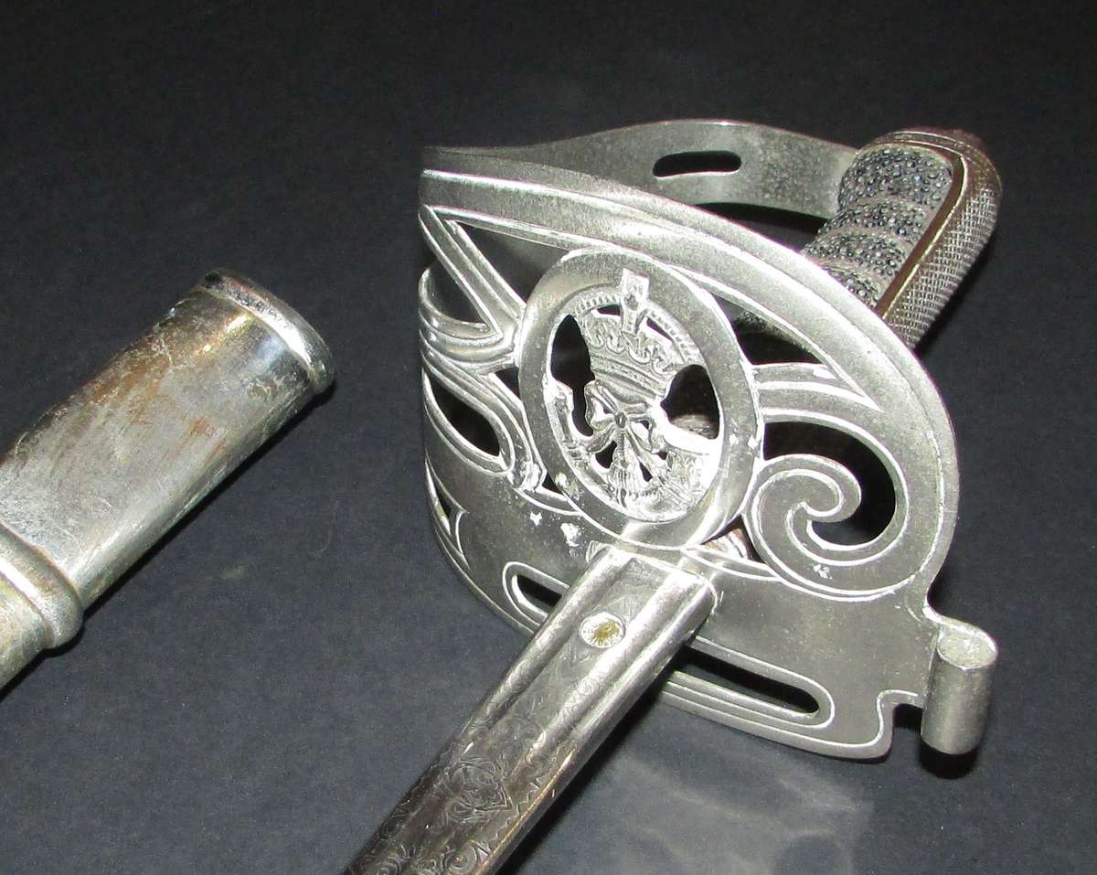 British Field Officers Sword "The Queens Own Regiment"