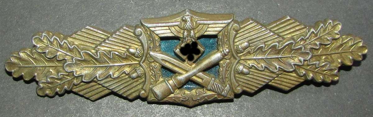 Sherman - World War Two Close Combat Clasp (Nahkampfspange) In the Bronze Grade