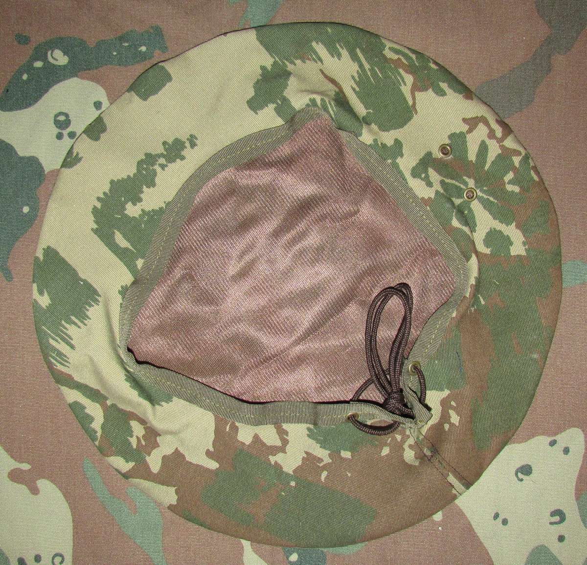 SADF - 32 Battalion ( The Terrible Ones ) Beret ( As New )