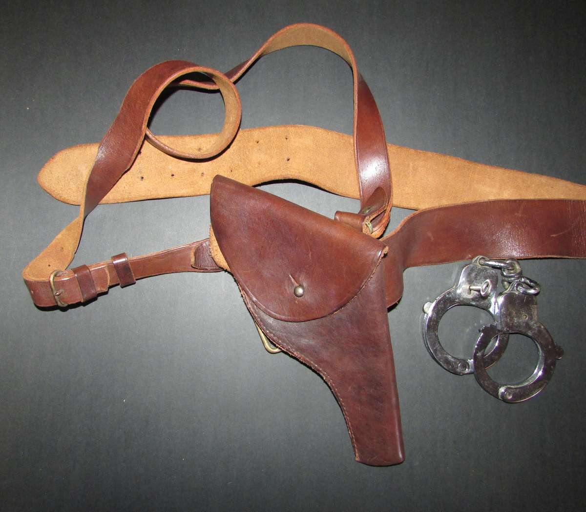 SAP Issue Leather Chest Rig with HandCuffs