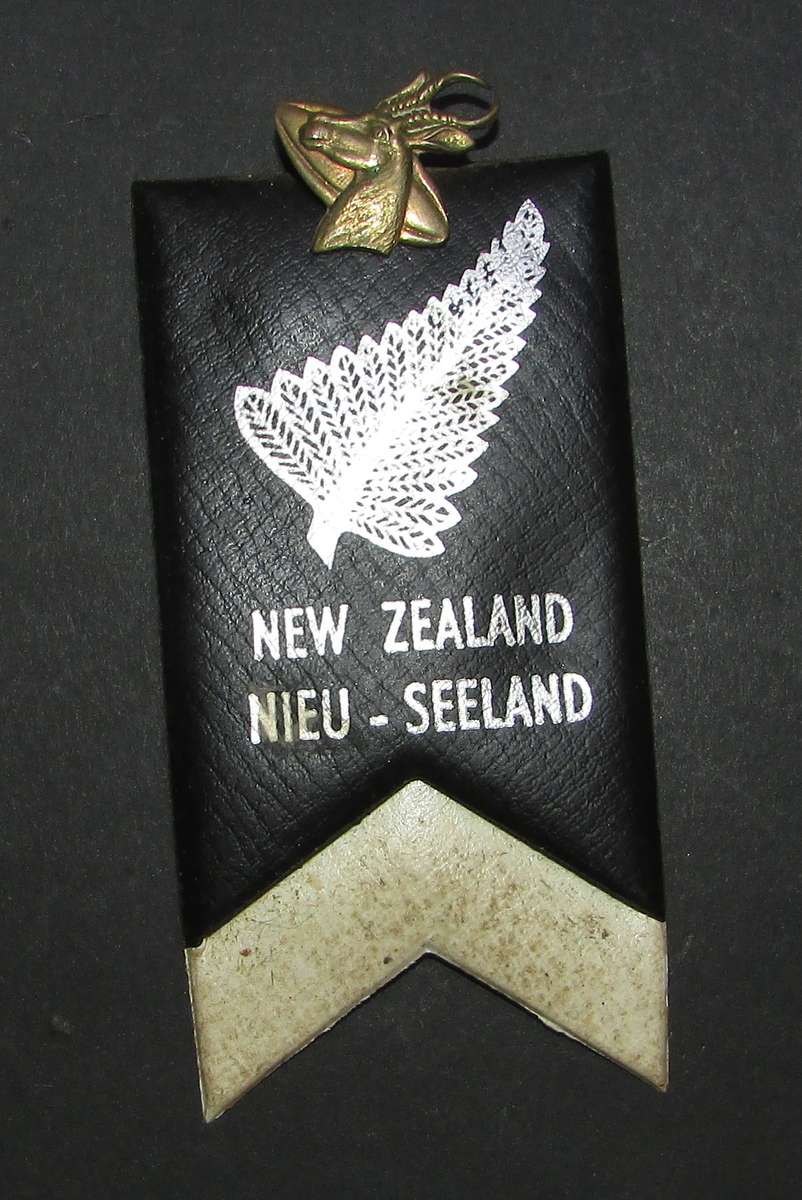 Vintage New Zealand/Springboks Rugby Stick Pin Badge