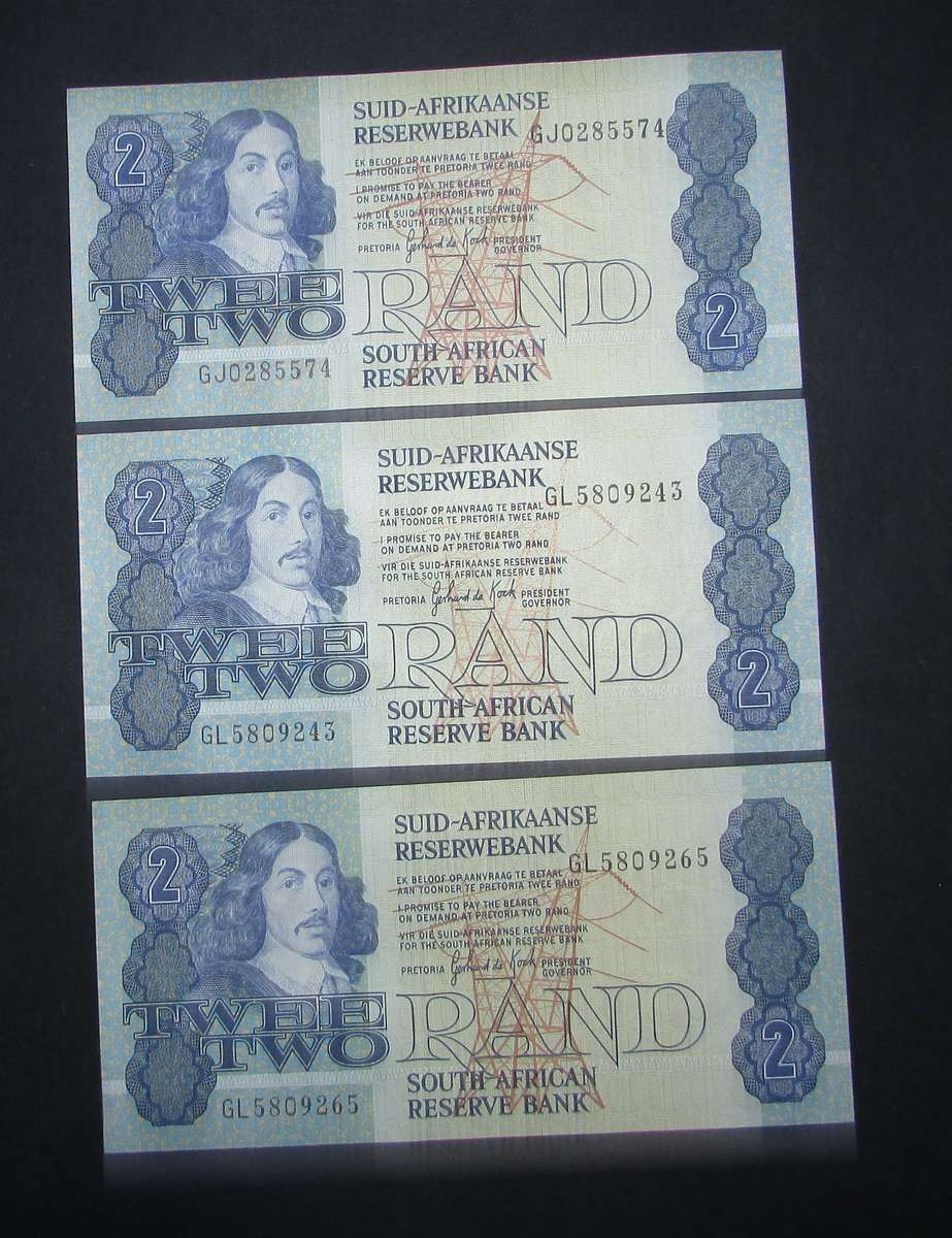 Republic of South African : Gerhard de Kock Two Rand Notes ( 3 Notes in the Lot )