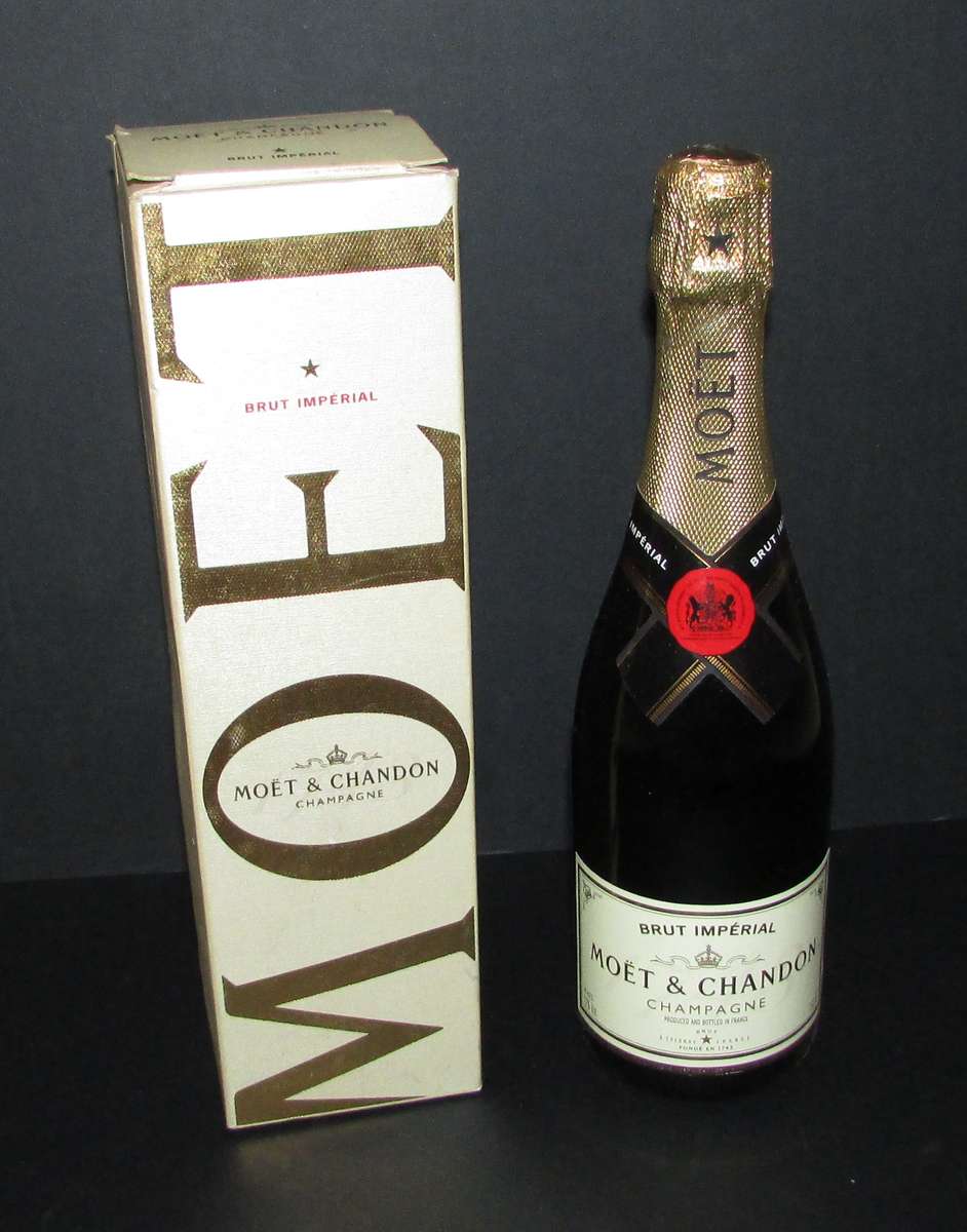 Moët & Chandon Champagne Imperial Brut 750ML