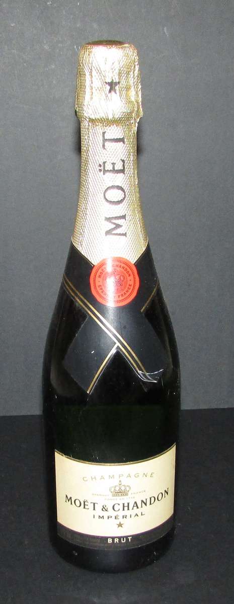 Moët & Chandon Champagne Imperial Brut 750ML