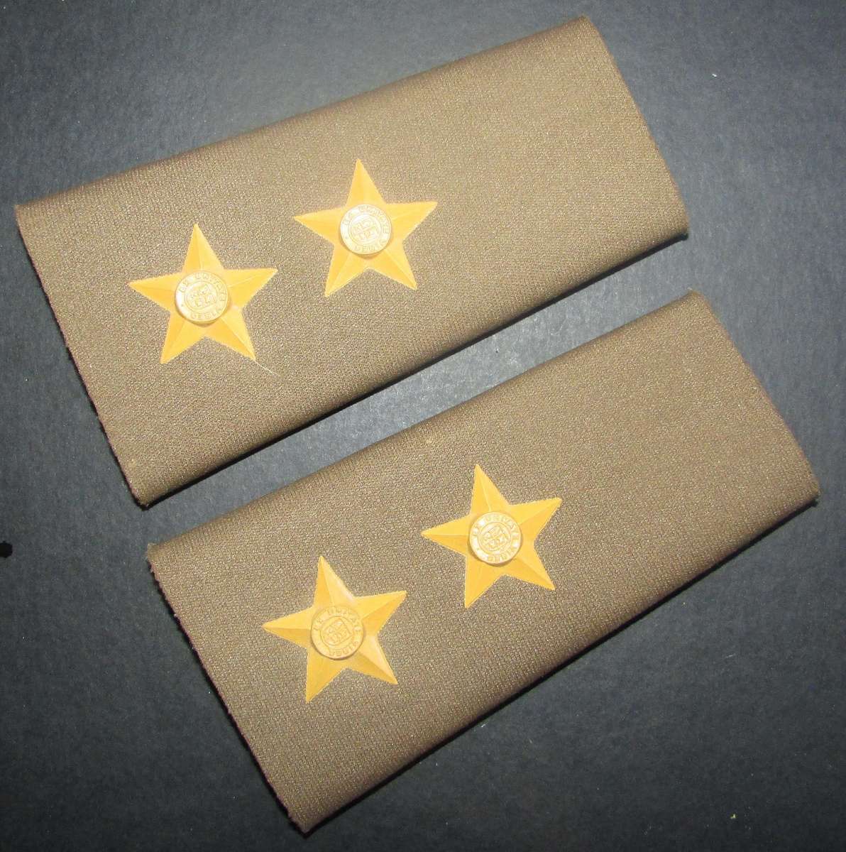 SADF - Army Lieutenant Slip on Ranks