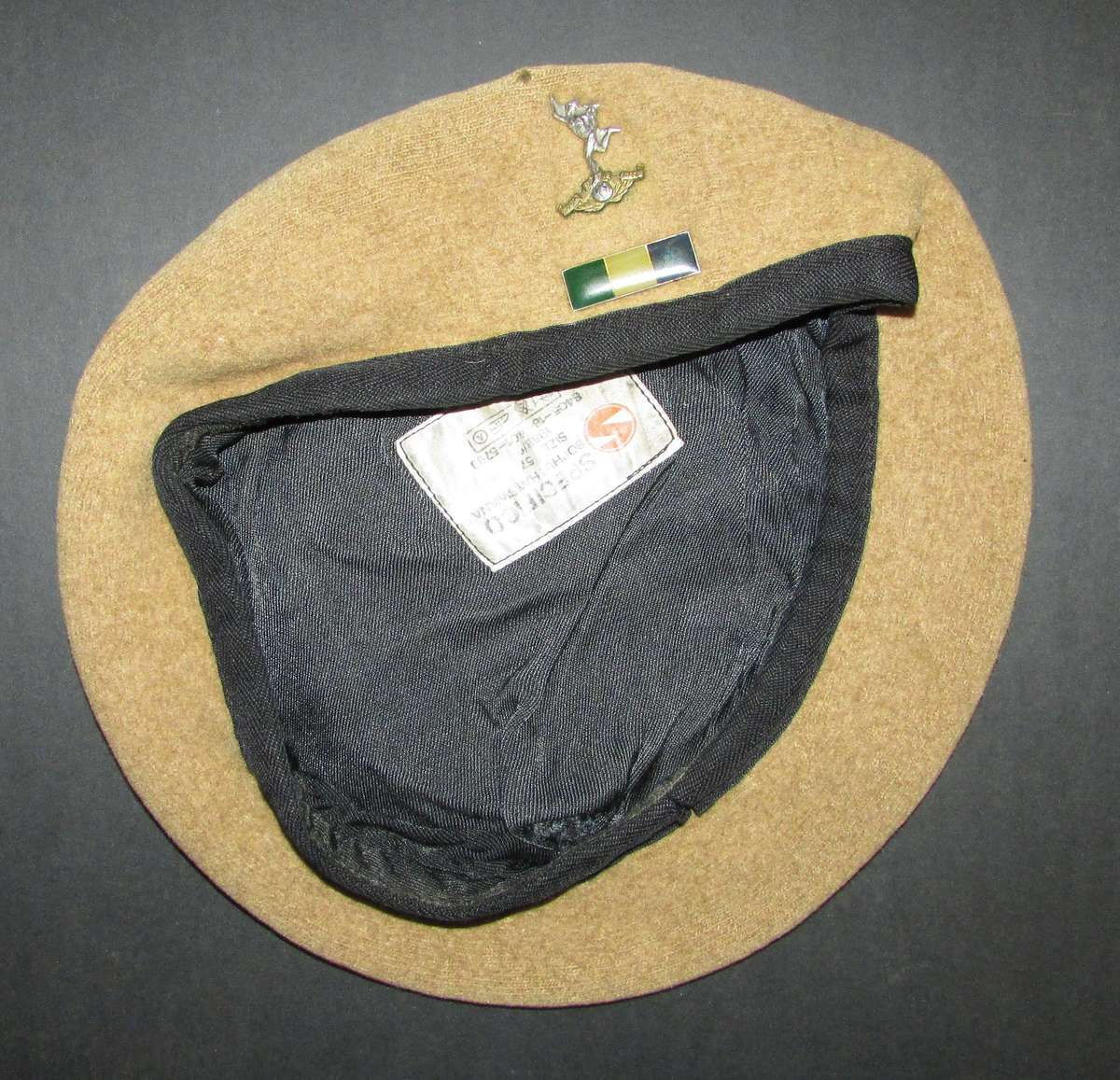 SADF - Complete Corps of Signals Beret