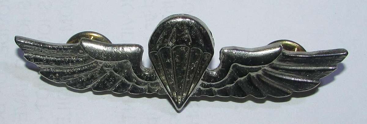 International - Parachute Wing