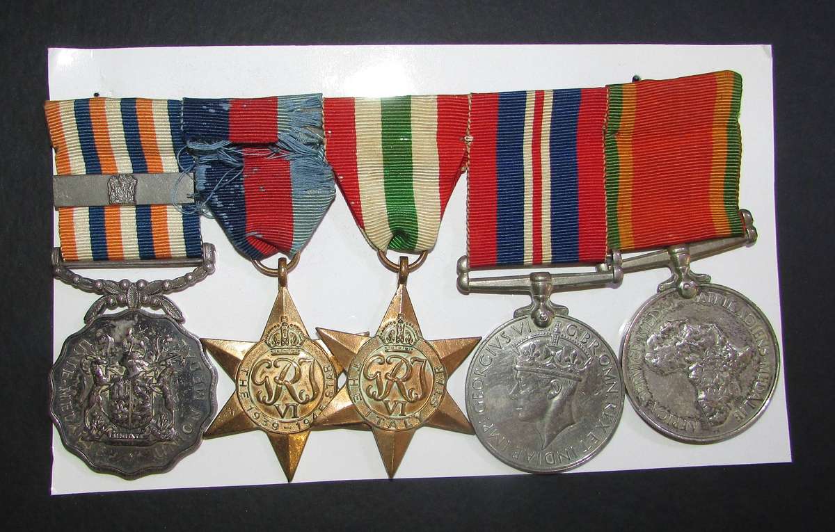 Full Size World War Two Union with Bar ( Royal Cypher ) Group:P6764 J.A.Morel
