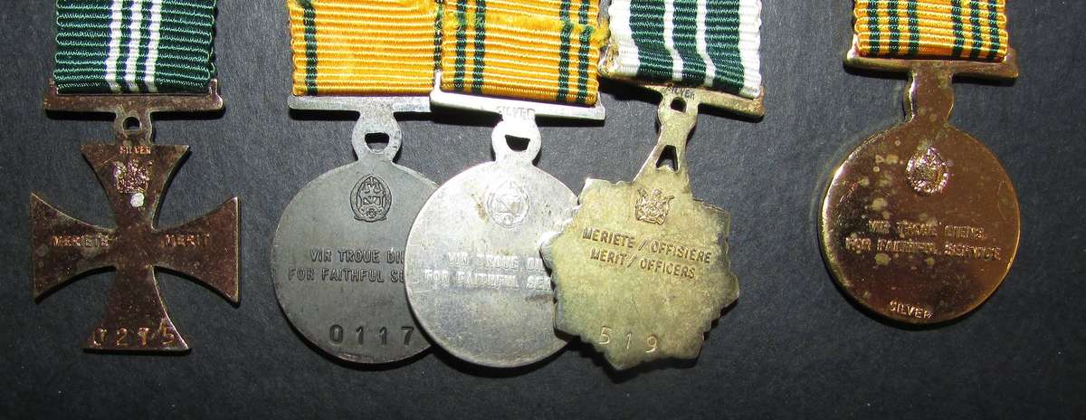 Full Size with Miniatures South African Prison Services Group:28385-A A/O IJM.Greeff