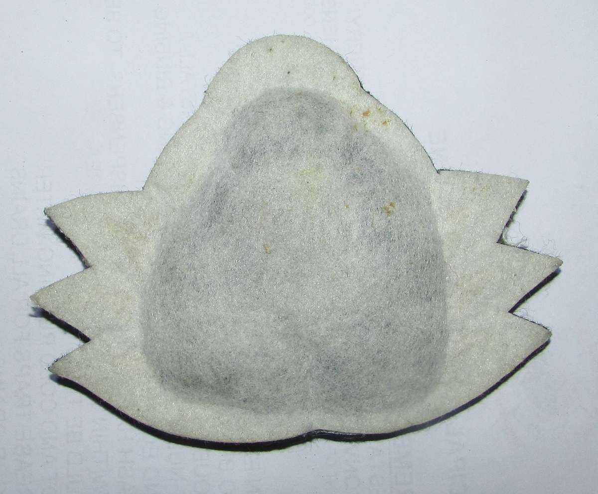 SADF - Navy Officers Cap Badge Lurex Wire on Felt Padded