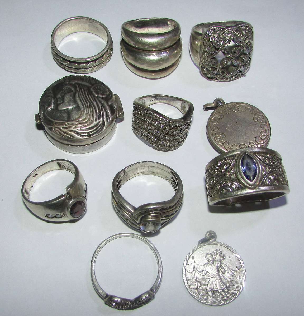 Small Collection of .925 Silver Items - Total Weigh 85 Grams - Bargain