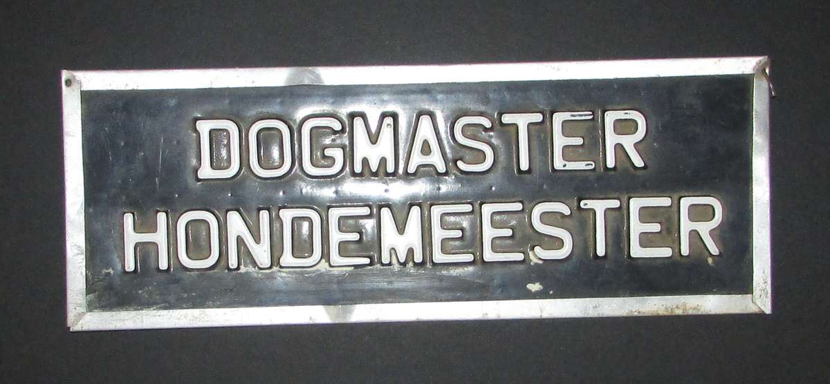 Man Cave Item - Metal Plate