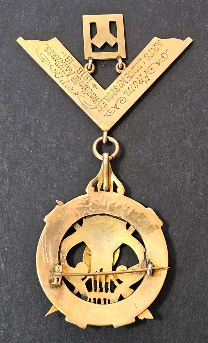 Stunning Masonic Jewel
