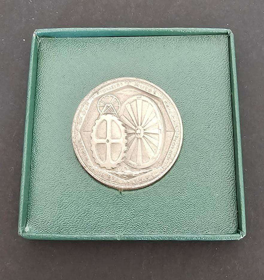 City of Johannesburg 80th Anniversary - Tribute to Pioneers Sterling Silver Medal (1886-1966)