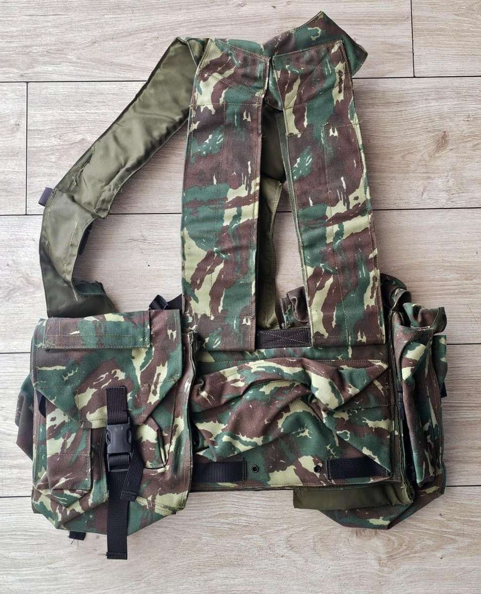 SADF - Original Period 32 Battalion Battle Jacket ( Top Condition )