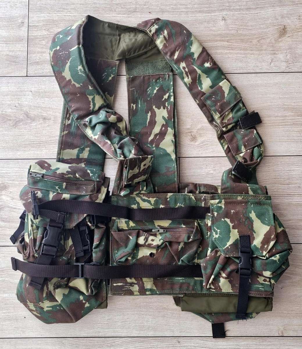 SADF - Original Period 32 Battalion Battle Jacket ( Top Condition )