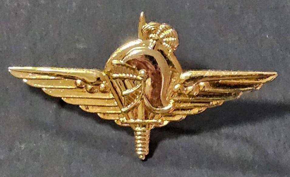 Belgium Para Commando Metal Parachute Airborne Beret Badge SAS Officer