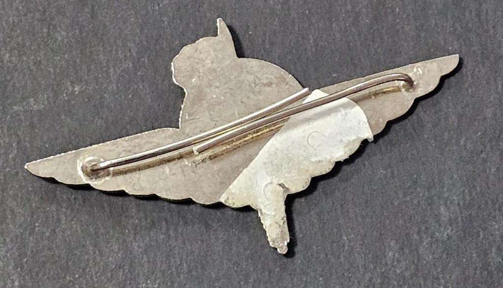 Belgium Para Commando Metal Parachute Airborne Beret Badge