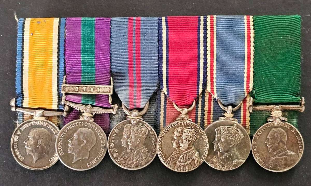 World War One Miniature Group of 6