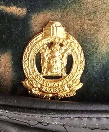South African Railway Police ( SARP ) Camo Beret with Badge